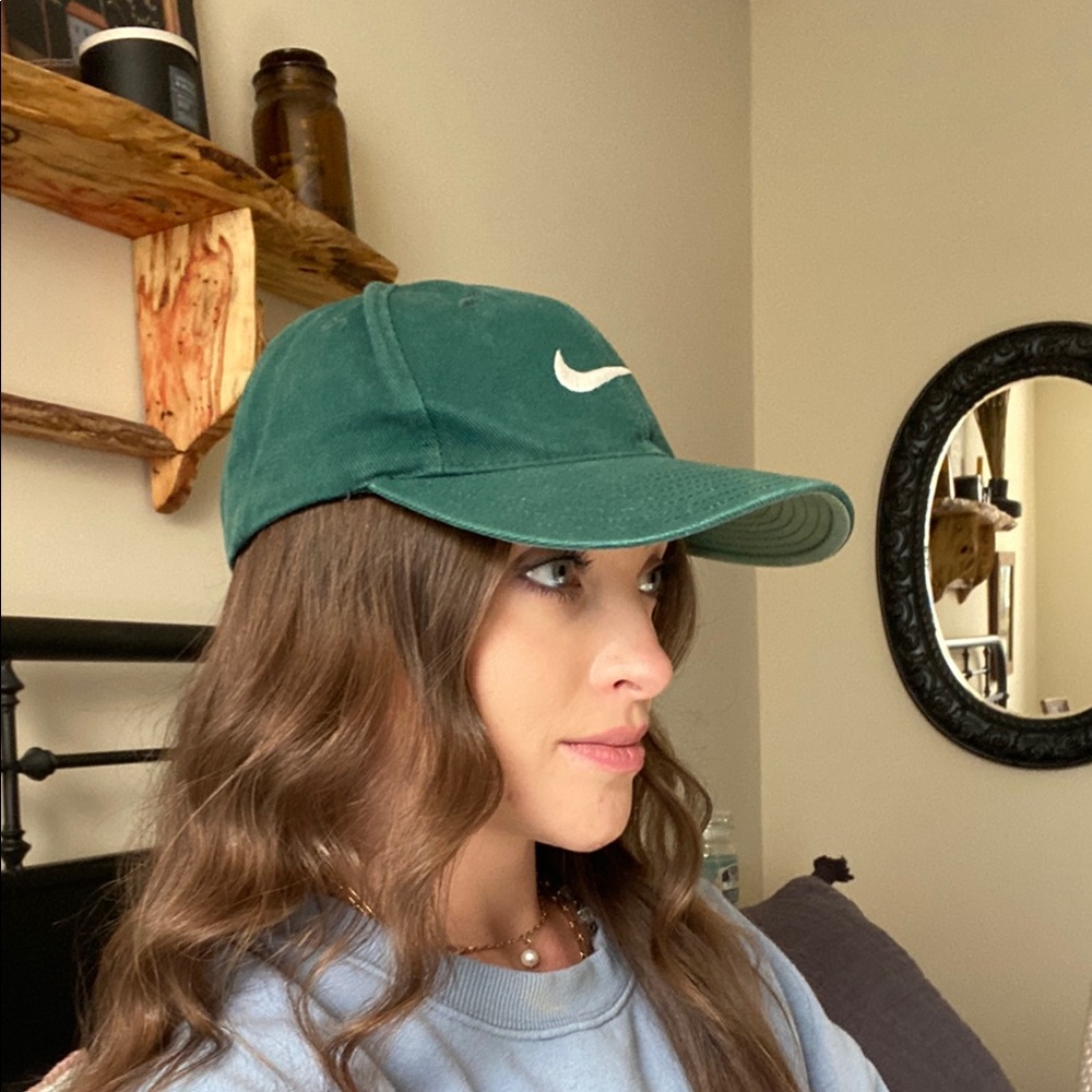 Nike Vintage Embroidered Swoosh Green SnapBack Hat Cap — OS